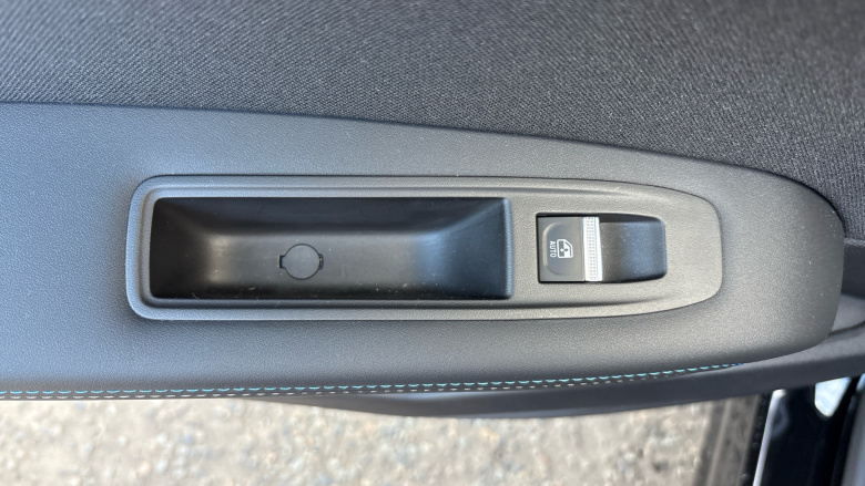 Renault Symbioz 1.6 E-Tech FHEV 145 Techno Esprit Alpine 5dr Auto Hybrid Estate